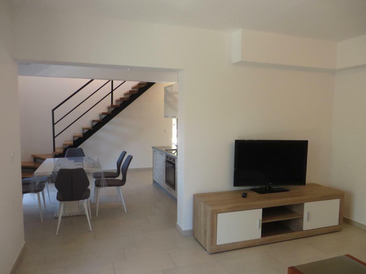 Luka Apartments Biograd Na Moru Exteriör bild