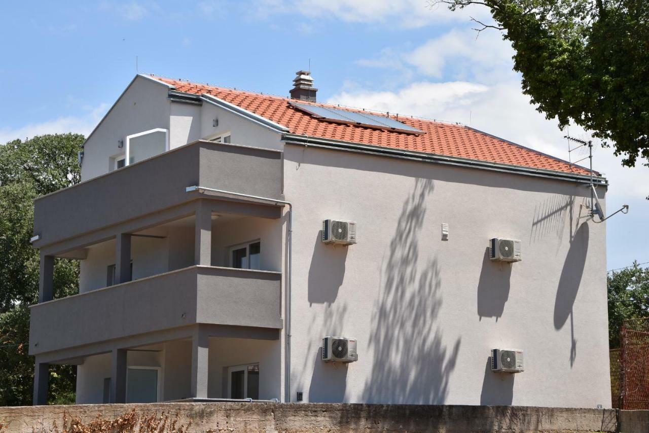 Luka Apartments Biograd Na Moru Exteriör bild
